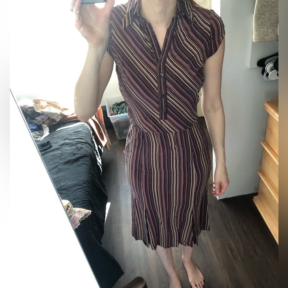 Kenneth Cole Plum Purple Stripe Button Down Collar Dress. Size 0 / XS